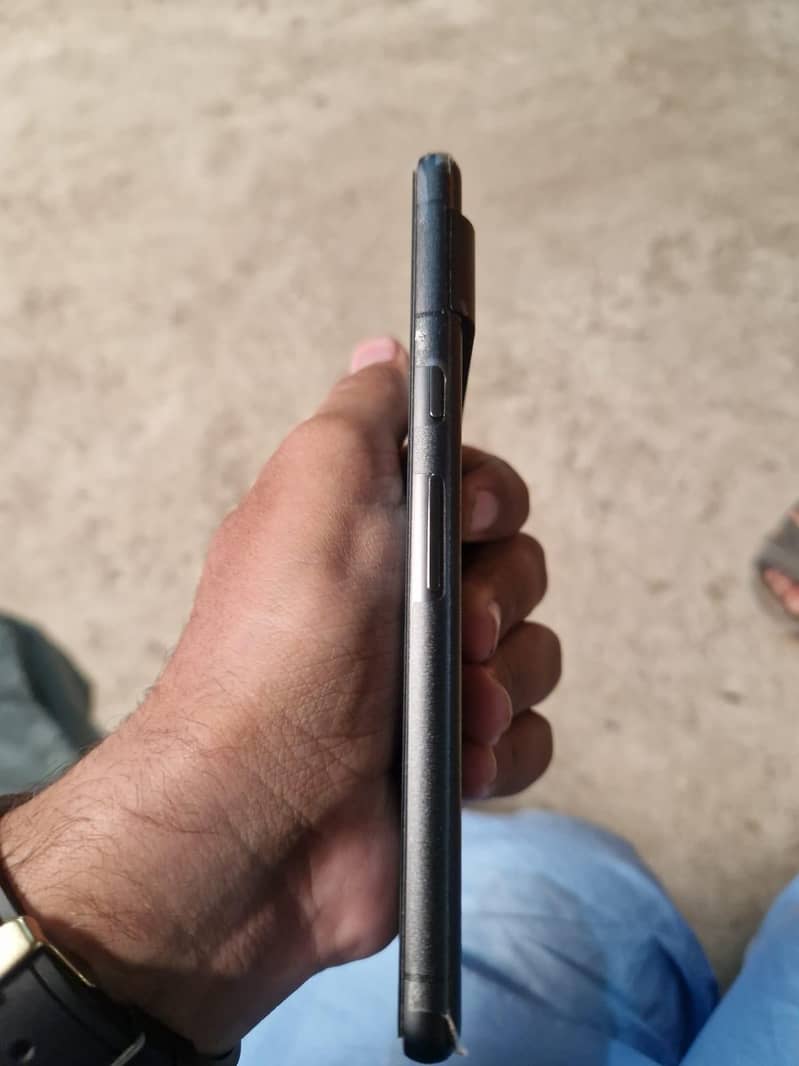 Google Pixel 7 4