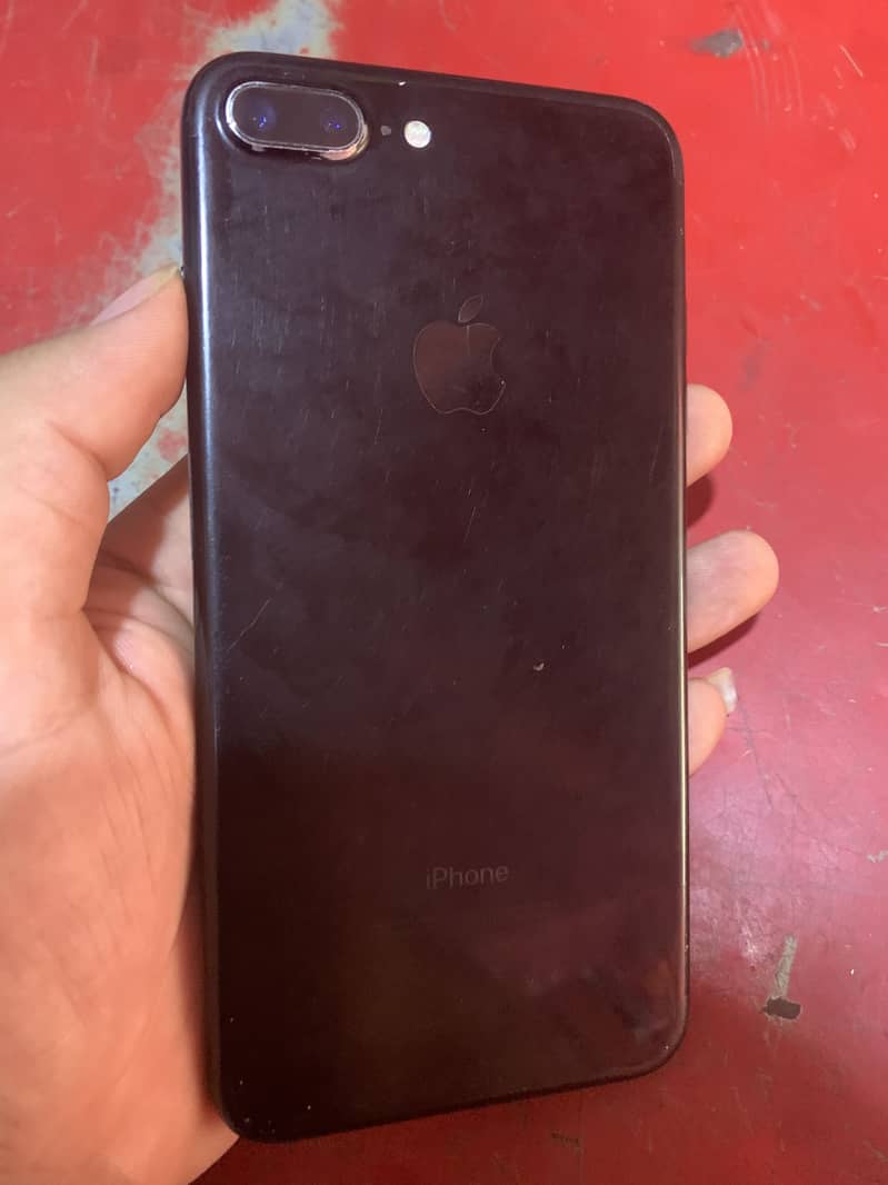 Apple iPhone 7 Plus 3