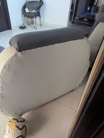 Sofa in Good condition