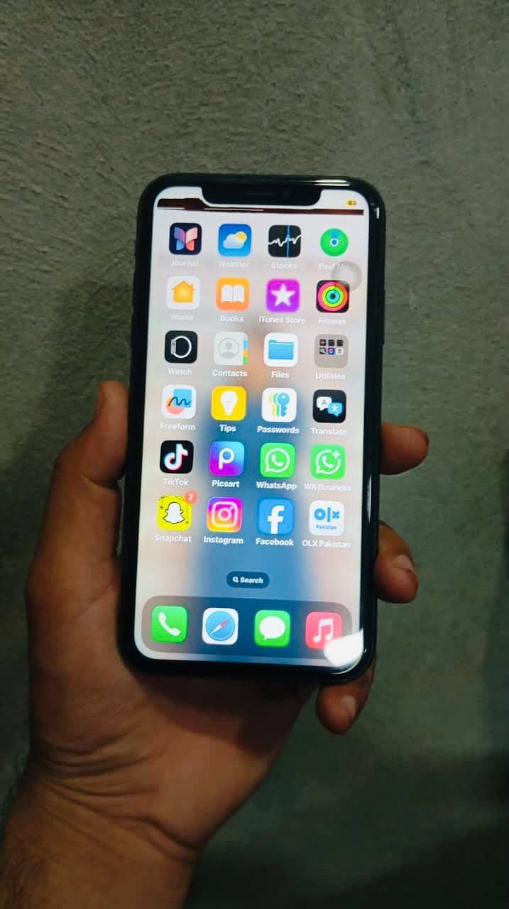 Apple iPhone 11 8