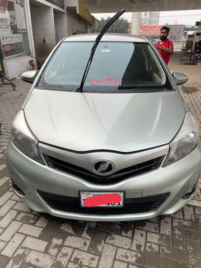 Toyota Vitz 2013