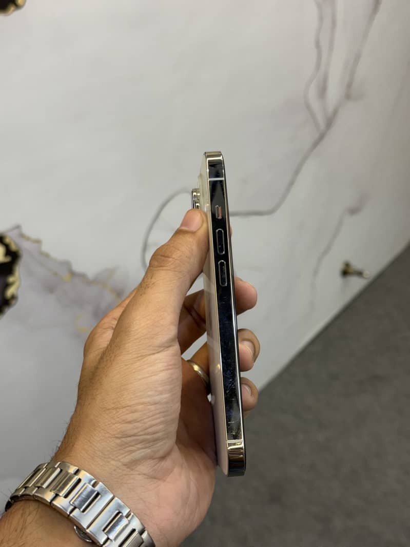 Apple iPhone 14 Pro 5