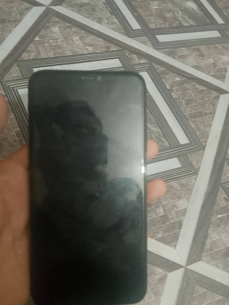 Apple iPhone 11 Pro Max 1