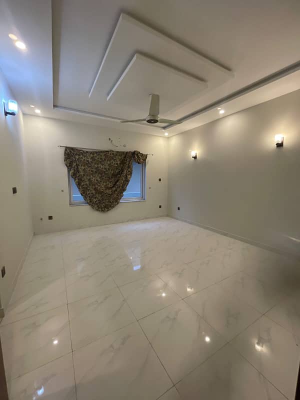 Upper portion 6