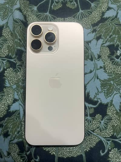 Apple iPhone 16 Pro Max