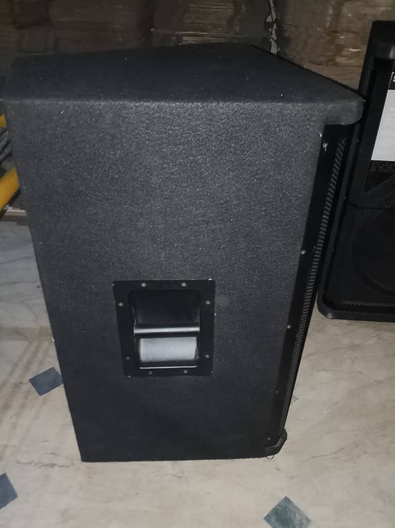 Audio speakers 1