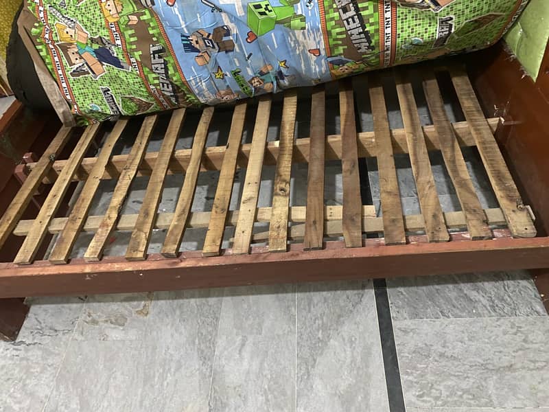 King size bed 2