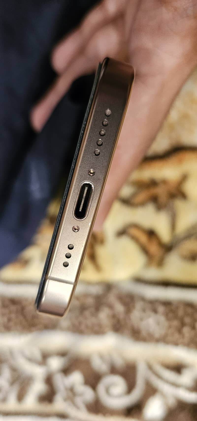 Apple iPhone 16 Pro 6