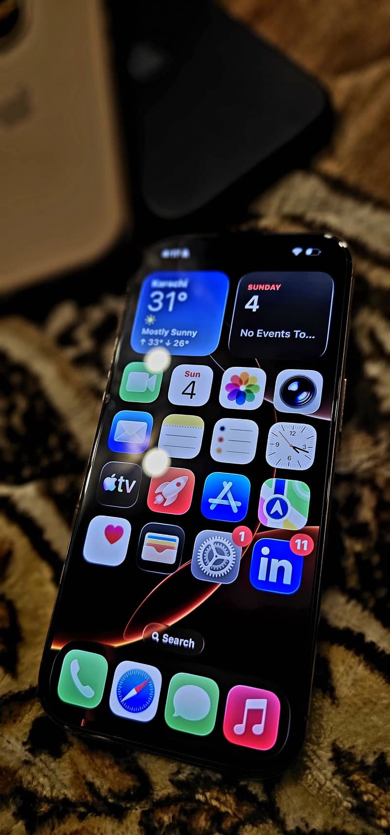 Apple iPhone 16 Pro 16