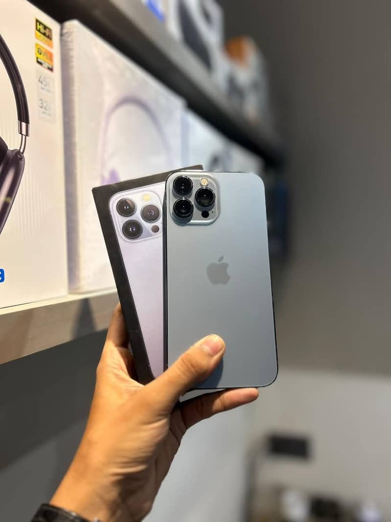 Apple iPhone 13 Pro 0