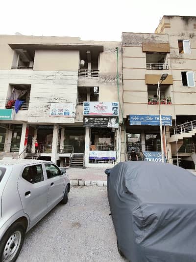 Aesthetic Corner Shop Of 278 Square Feet For sale Is Available