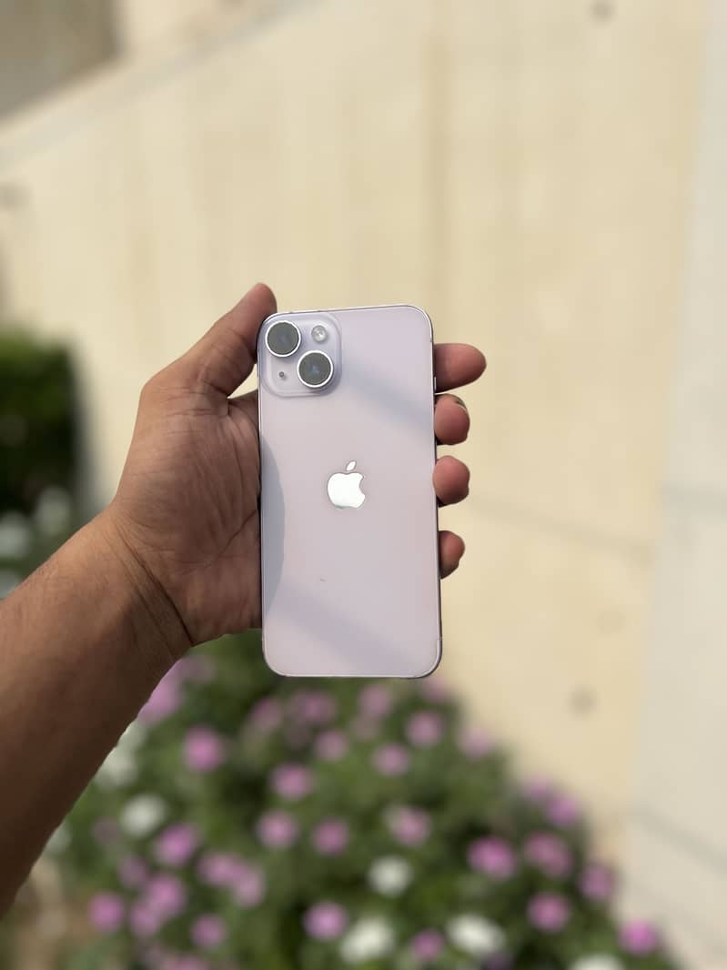Apple iPhone 14 4