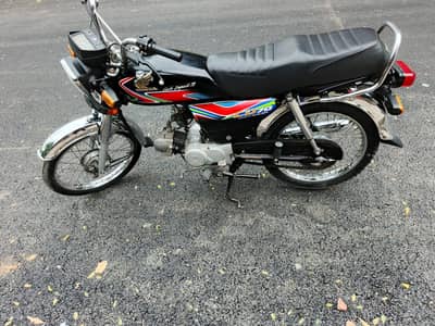 Honda CD70 2018 modal. contact 03225488584