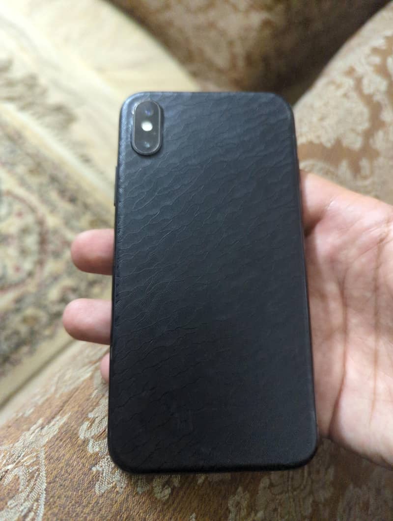 Apple iPhone XS 1