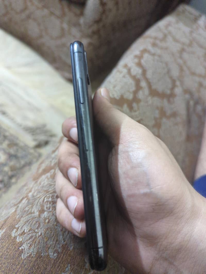 Apple iPhone XS 2