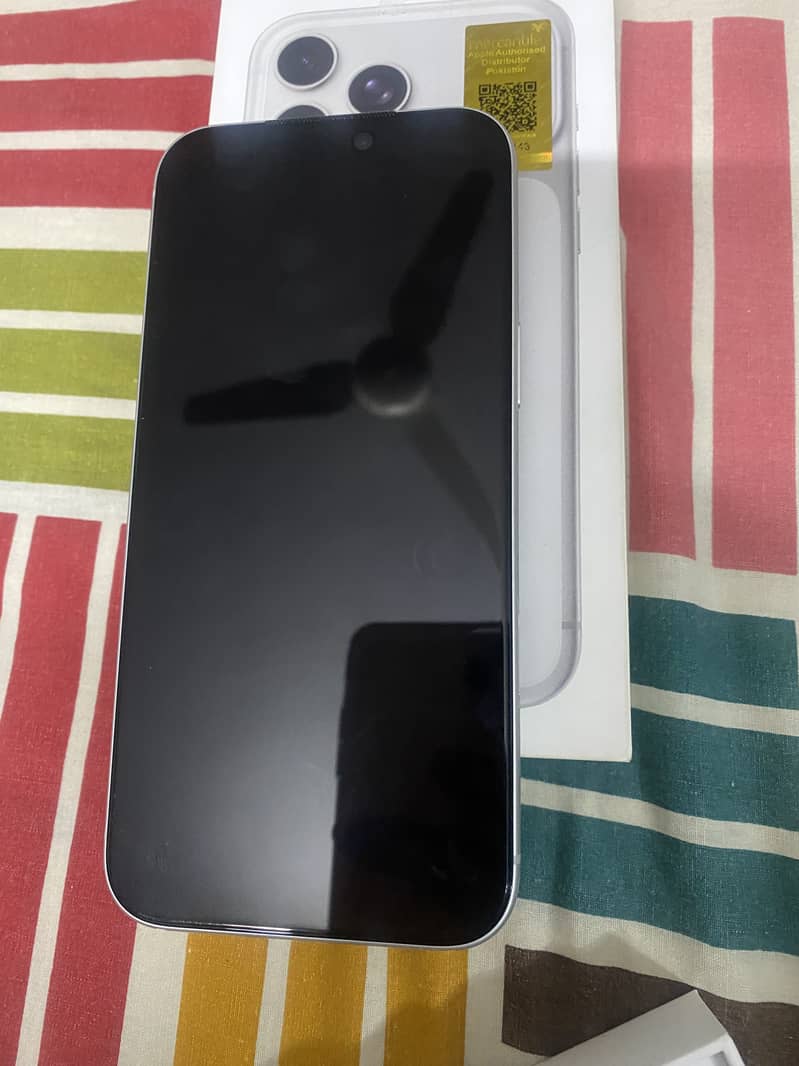 Apple iPhone 17 Pro Max 5