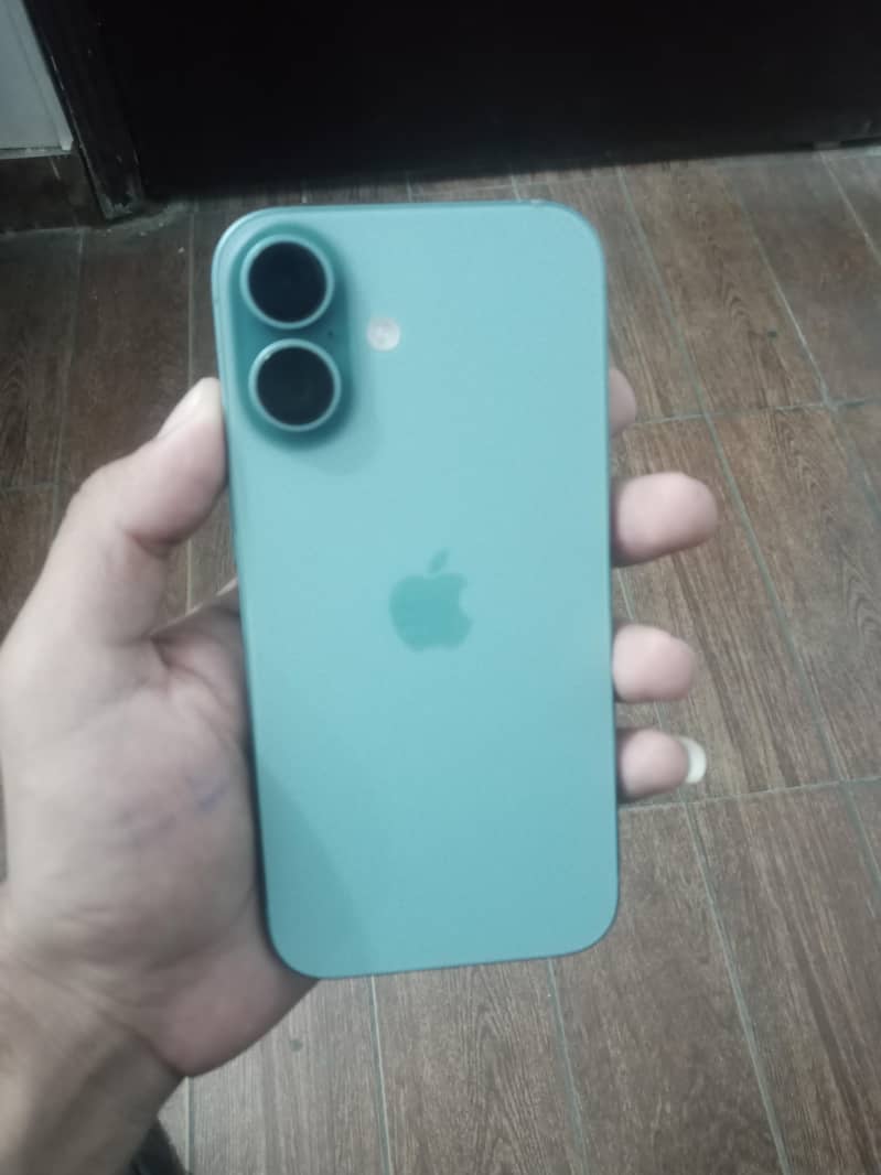 Apple iPhone 16 mdm 1