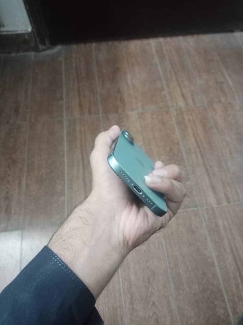 Apple iPhone 16 mdm 3