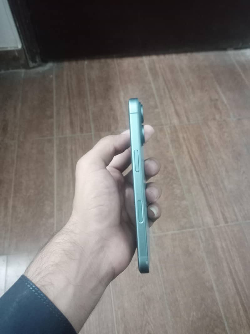 Apple iPhone 16 mdm 6