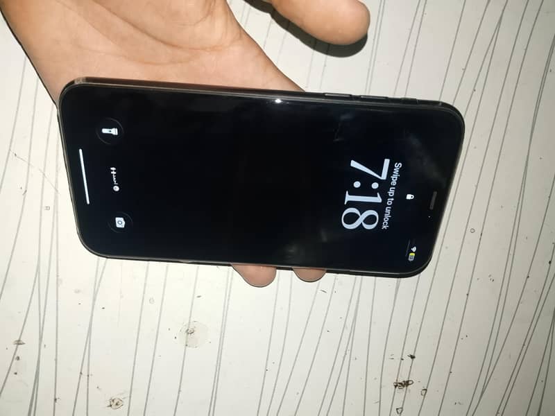 Apple iPhone 11 3