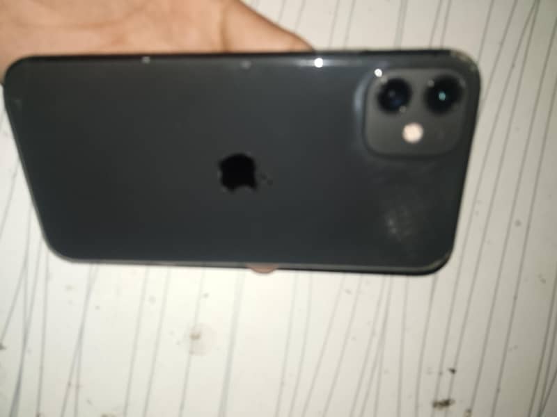Apple iPhone 11 4