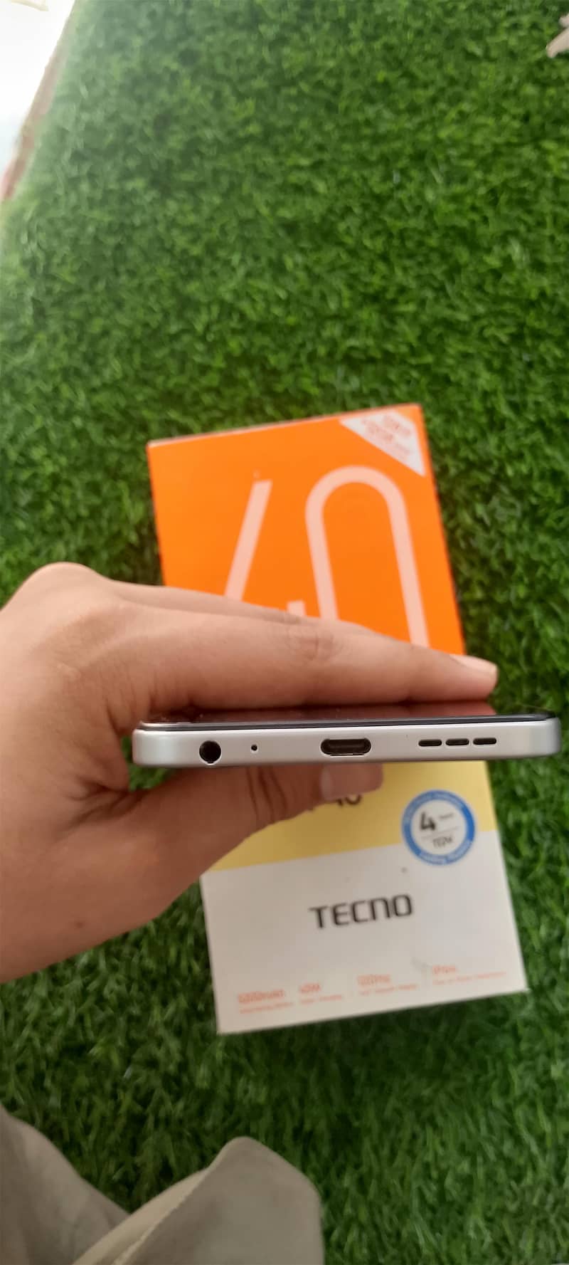 Tecno Spark 40 2