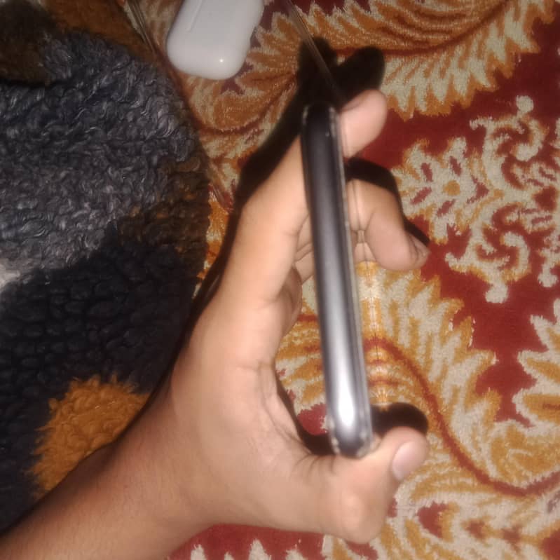 Apple iPhone 8 Plus 0