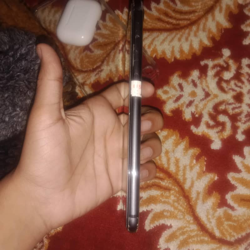 Apple iPhone 8 Plus 2