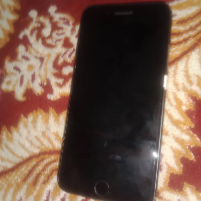 Apple iPhone 8 Plus 3