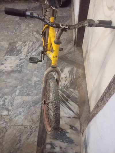 kids cycle tora sa Kam hony Wala hia