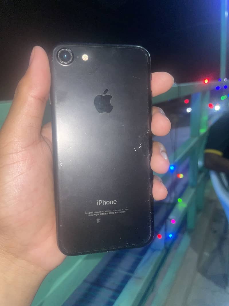 Apple iPhone 7 2