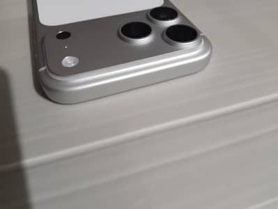 Apple iPhone 17 Pro Max 512GB PTA Approved – Silver | Water Pack