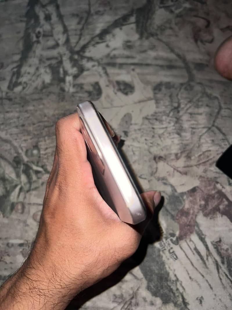 OPPO A6 4