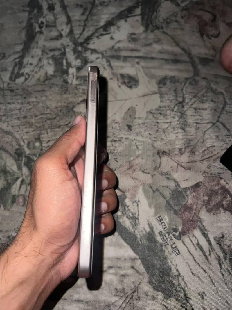OPPO A6 5