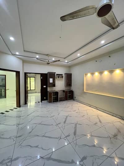 5 Mrla Double store House available in Mps road approach