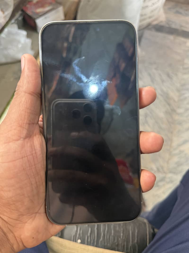 Apple iPhone 15 Pro Max 6