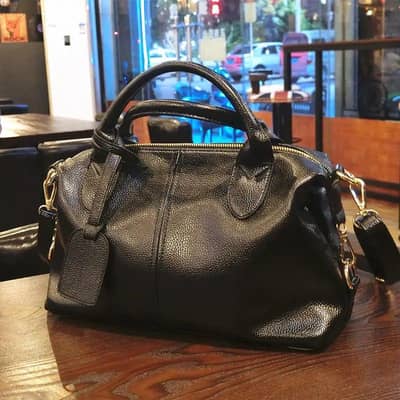 Black Textured Leather Boston Hand Bag With Gold Hard Ware