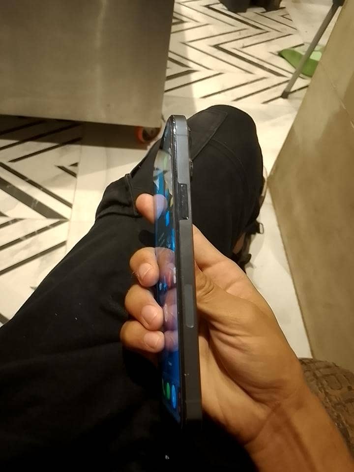 Apple iPhone 13 Pro Max 5