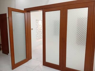 Near imtiaz mall 6 marla ground floor