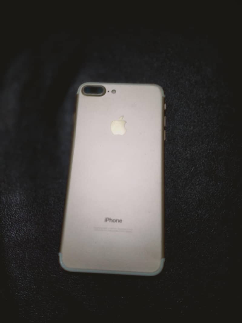 Apple iPhone 7 Plus 0