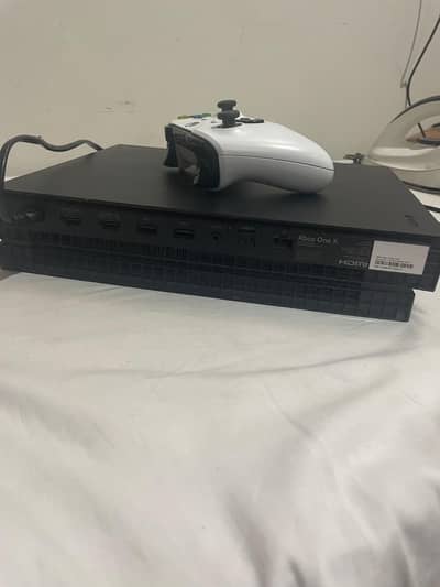 Xbox one x 1Tb