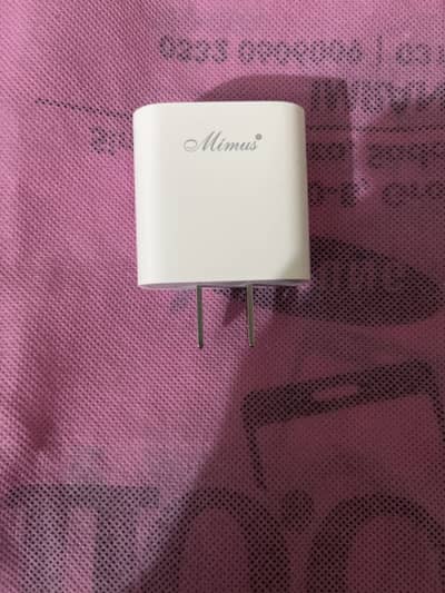 Mimus company 35w adapter for iphone and goggle pixel