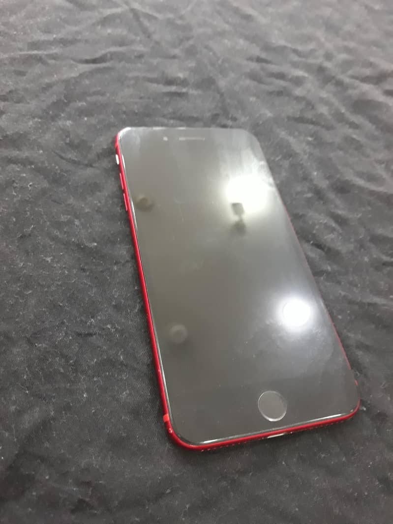 Apple iPhone 8 Plus 1