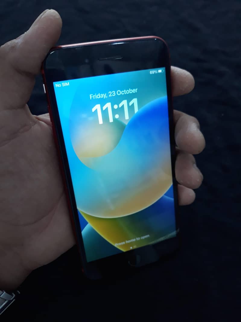 Apple iPhone 8 Plus 2