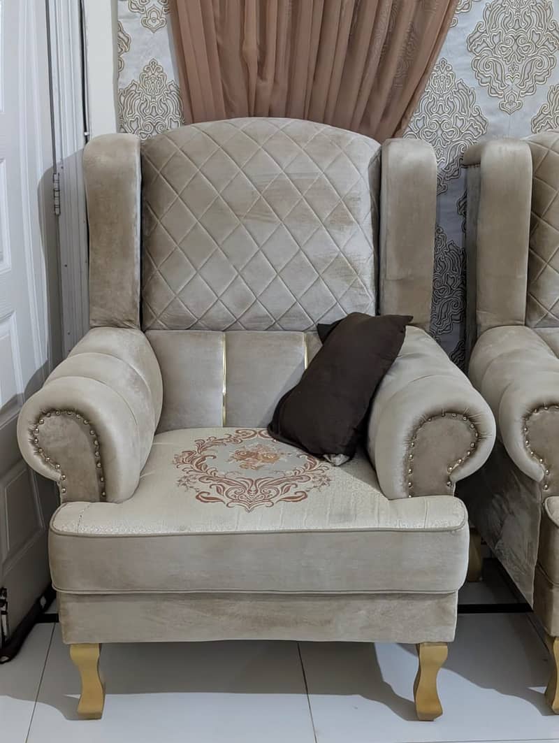 Sofas set 7 seater 3