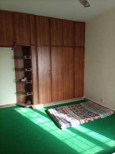 G11/3 Room for Rent Ground floor with attach washroom only bachelor's Job person