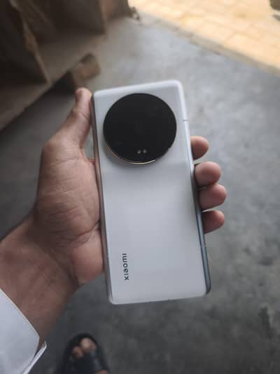 Xiaomi 13 Ultra