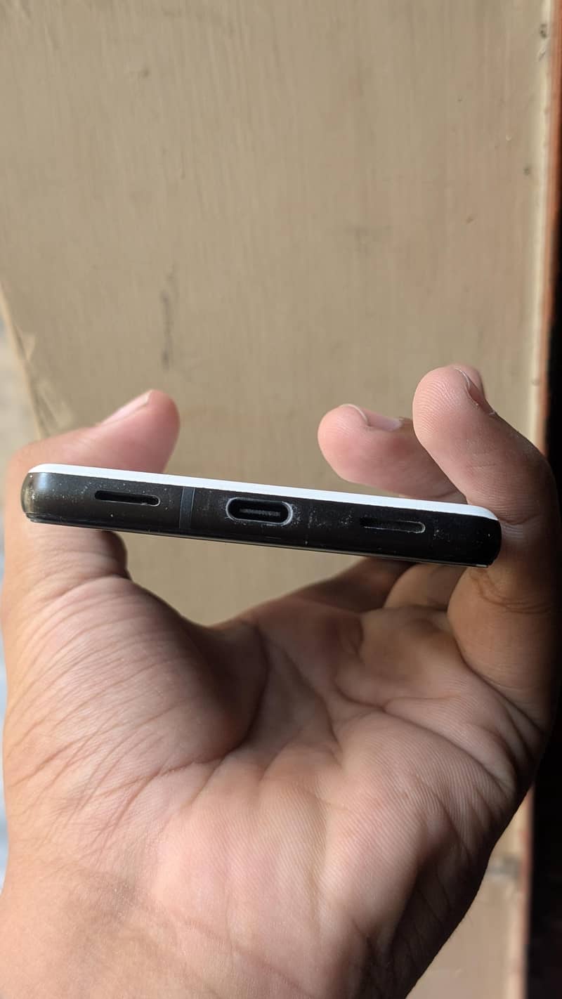 Google Pixel 6a 1