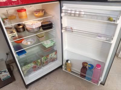 DAWLANCE GLASS DOOR FRIDGE