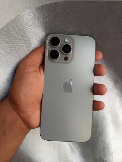 Apple iPhone 15 Pro Max